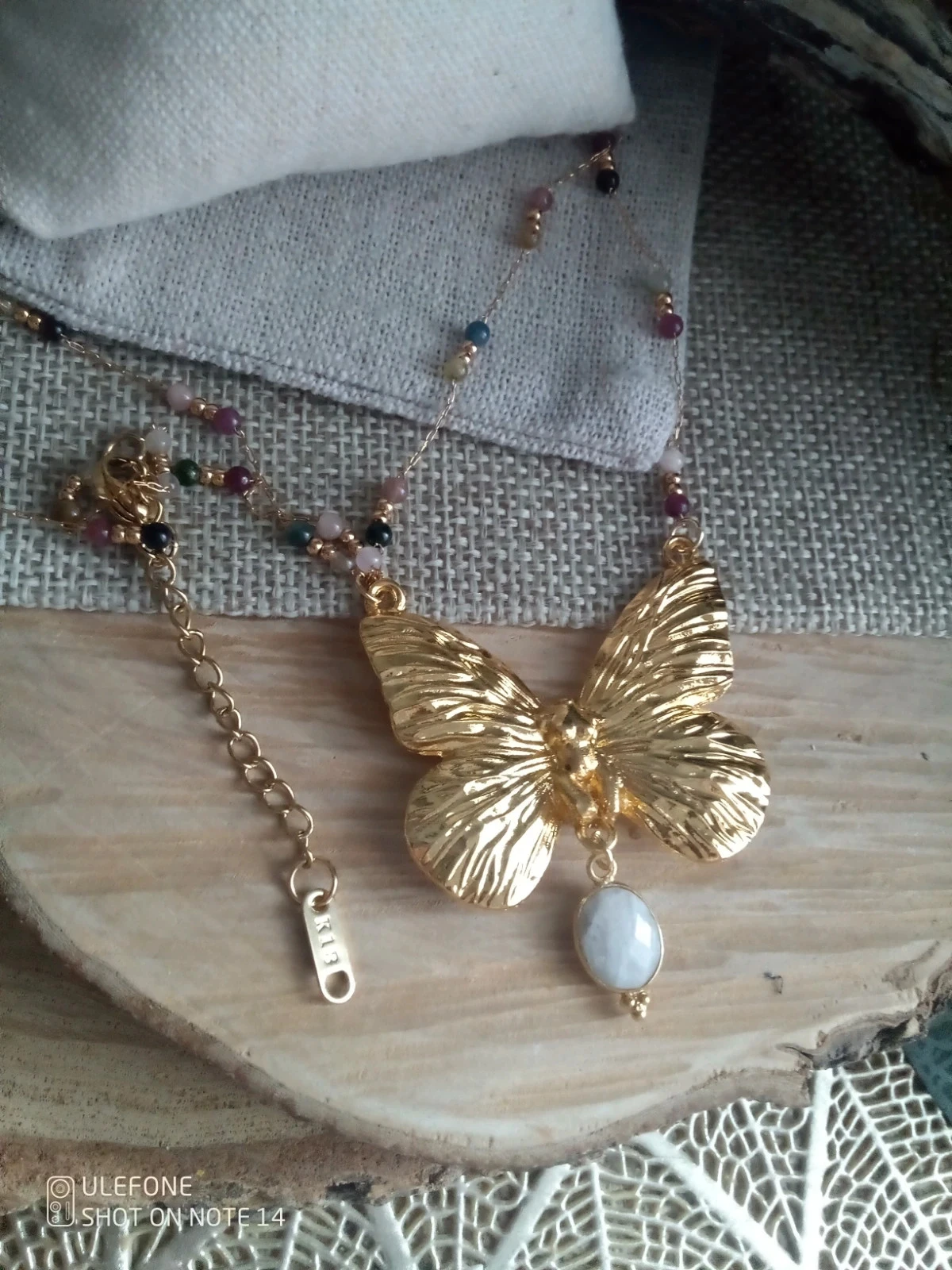 Collier femme papillon et pierres naturelles semi précieuses – photo 2